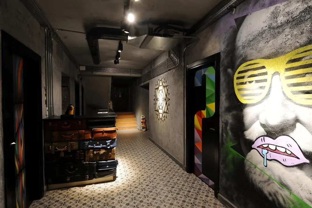 Role Street Hostel-1