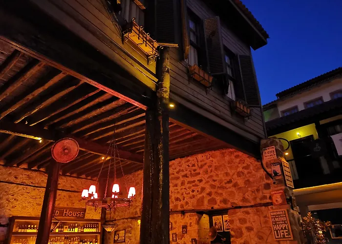 Old House Pub Hotels Antalya